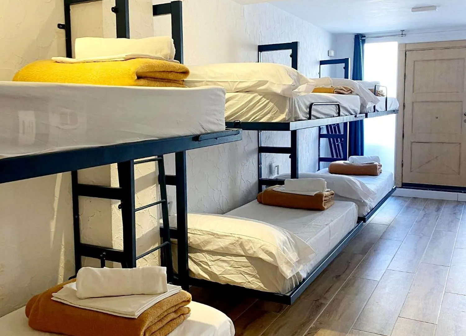 Y Hostel - Albergue Juvenil Palma de Mallorca